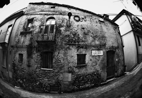 Exhibit Photo 13 of 24